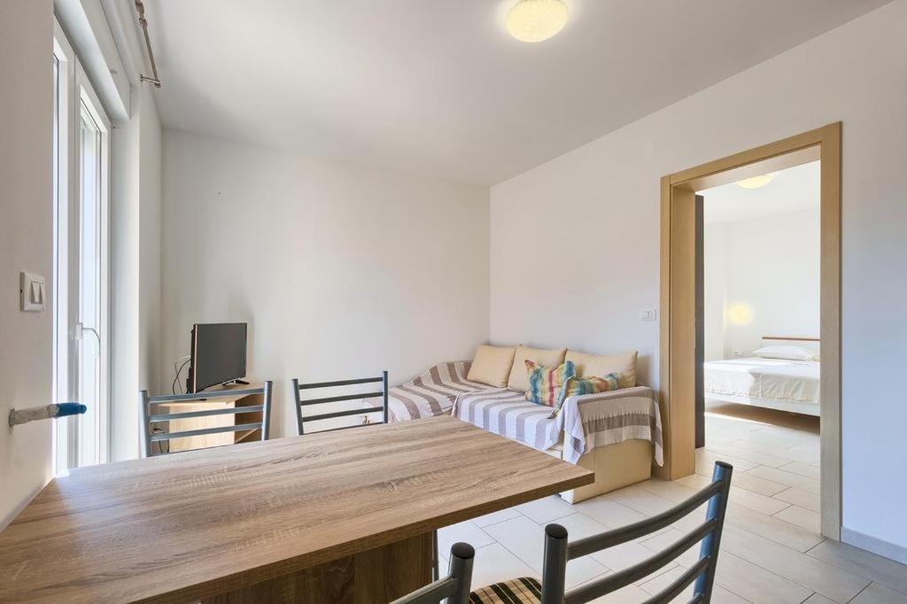 Lovely Fazana Apartments 400M From The Sea 外观 照片